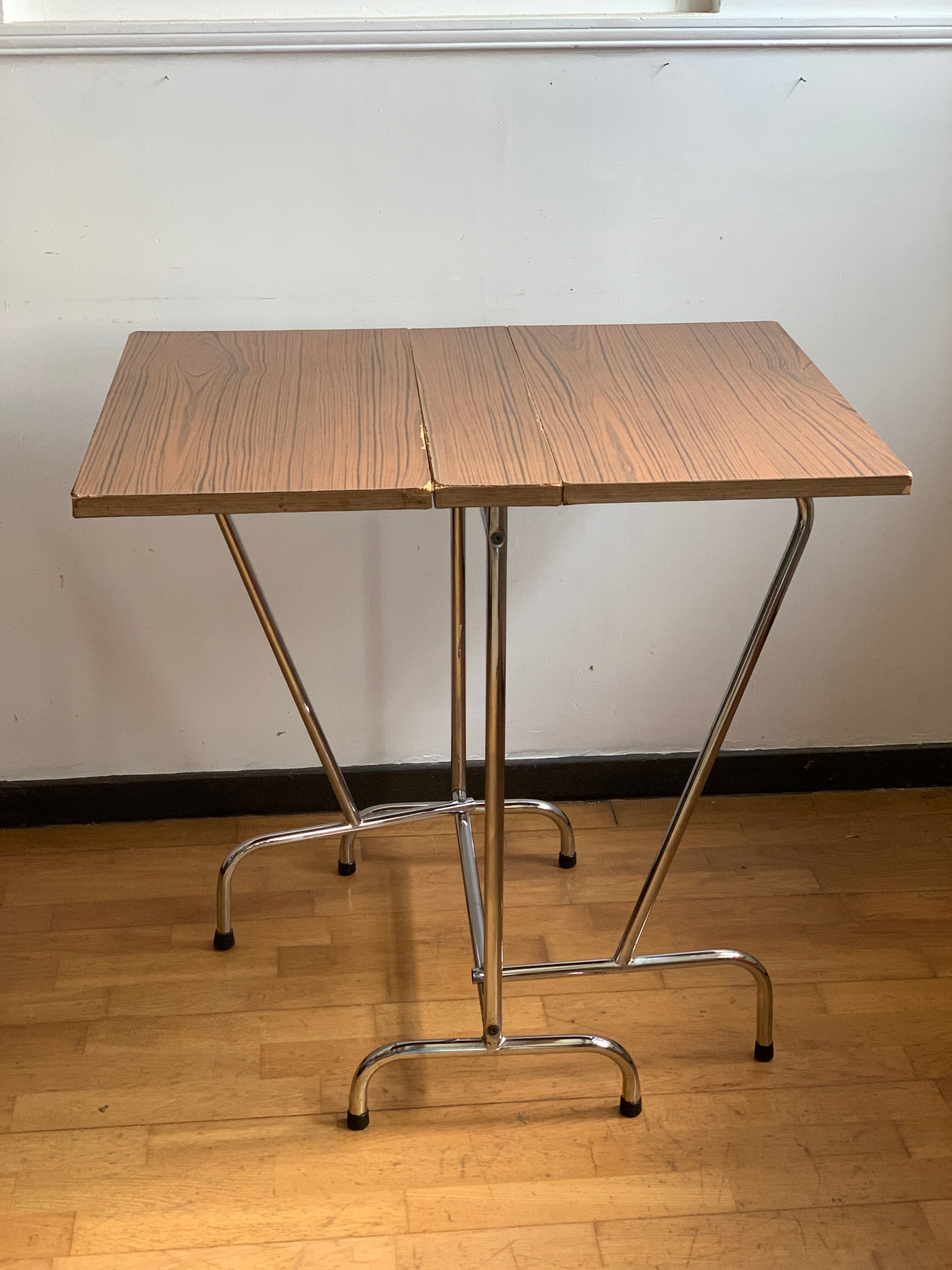 Table formica pliante