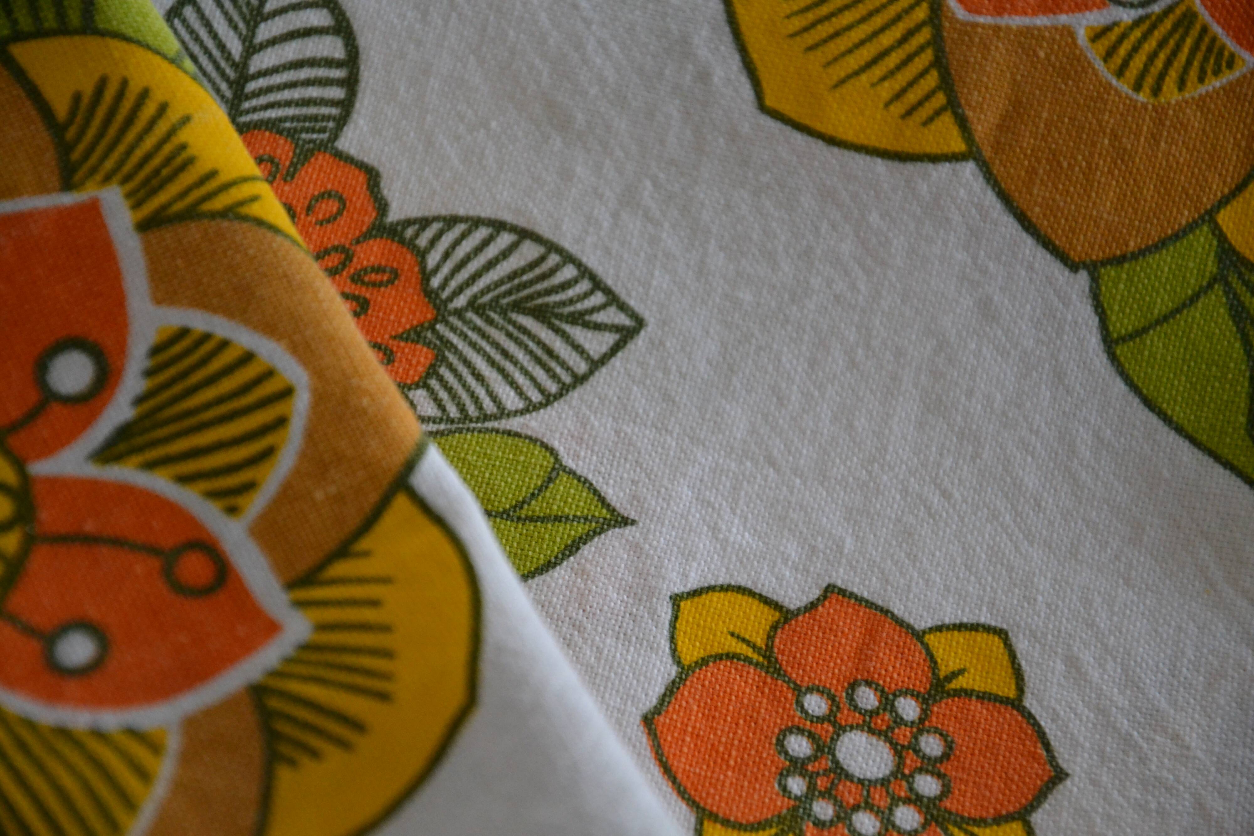 Nappe à fleurs en coton/lin vintage