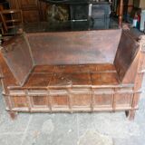 Origin of the XVIII century Rajasthan bench