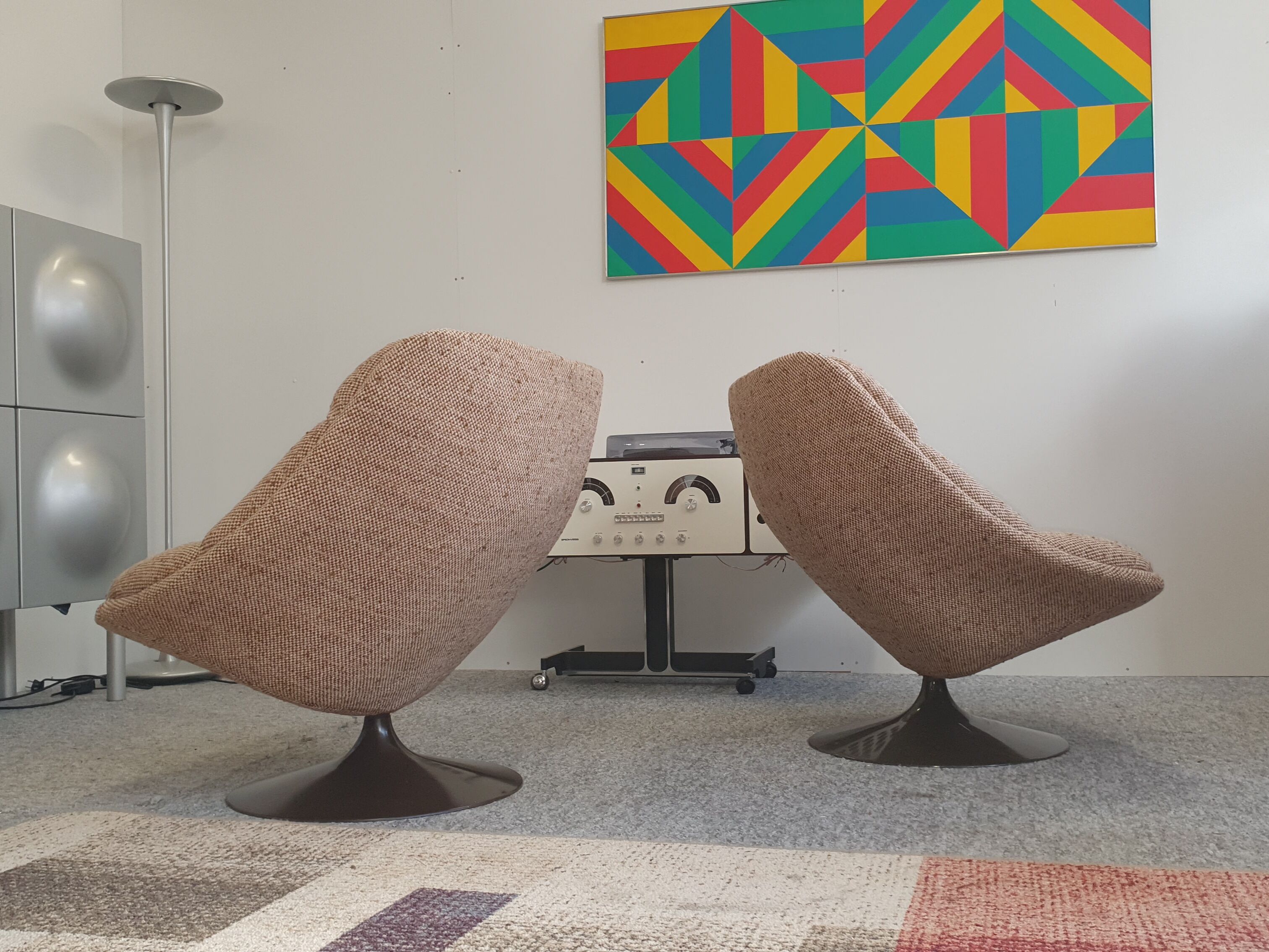 Paire de fauteuils lounge par Pierre Paulin F558 fabriqués par Artifort