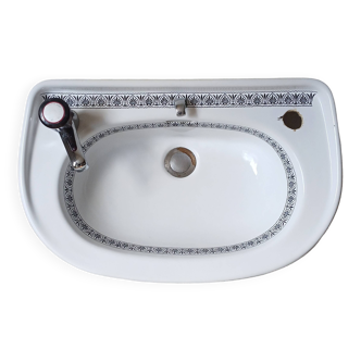 Old Paris porcelain sink with black friezes
