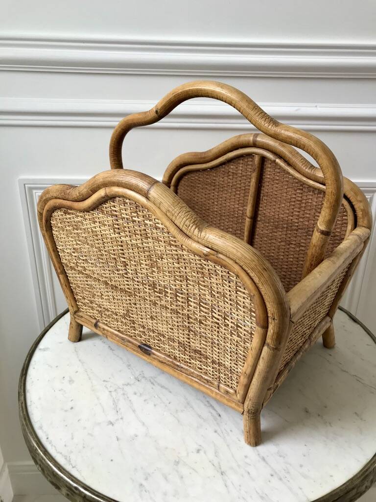 Magazine holder / Pine hutch in rattan, bamboo and canning 70s