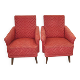 Paire de fauteuils Mid-Century en tissu rouge et marron avec pieds en bois foncé