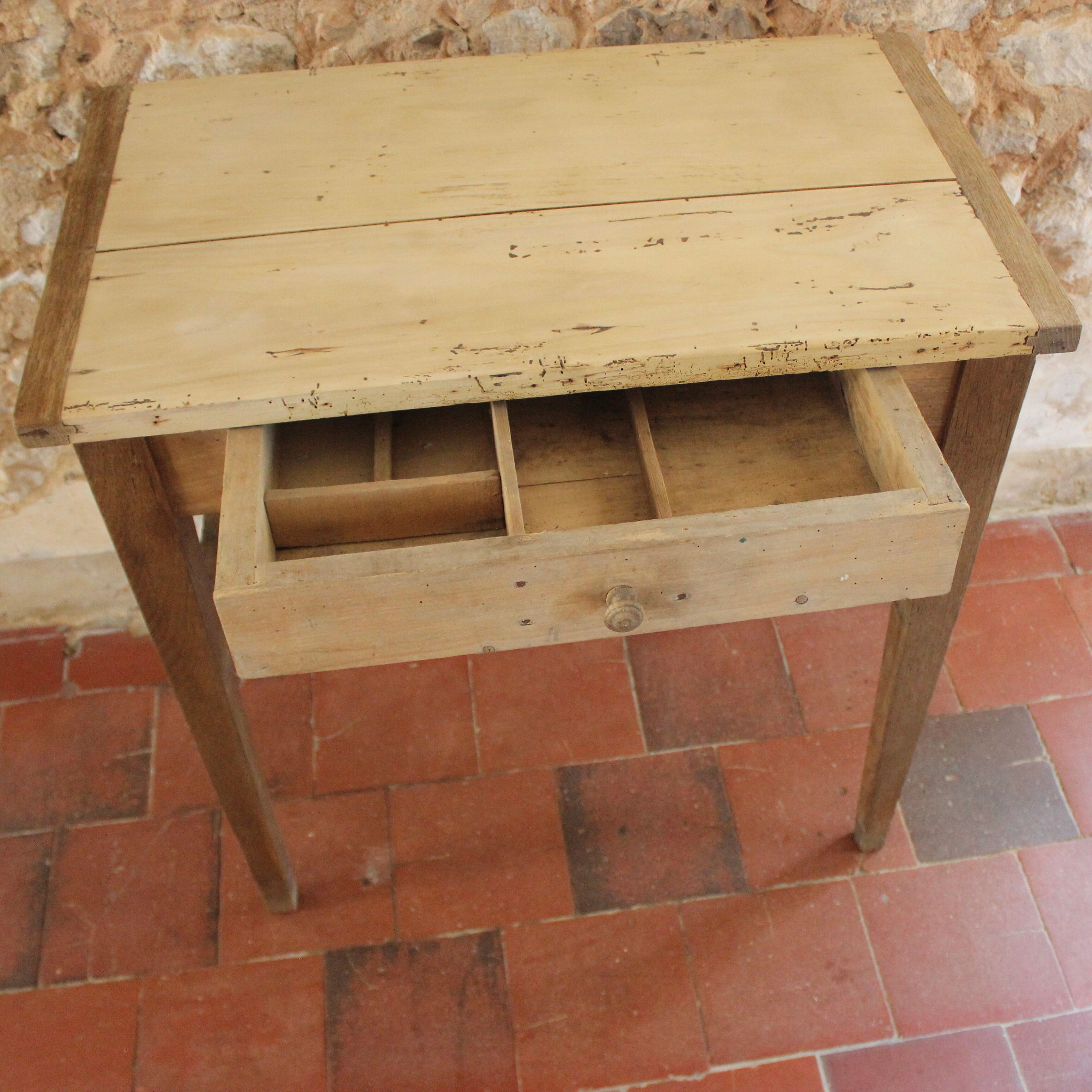 Table de toilette ancienne