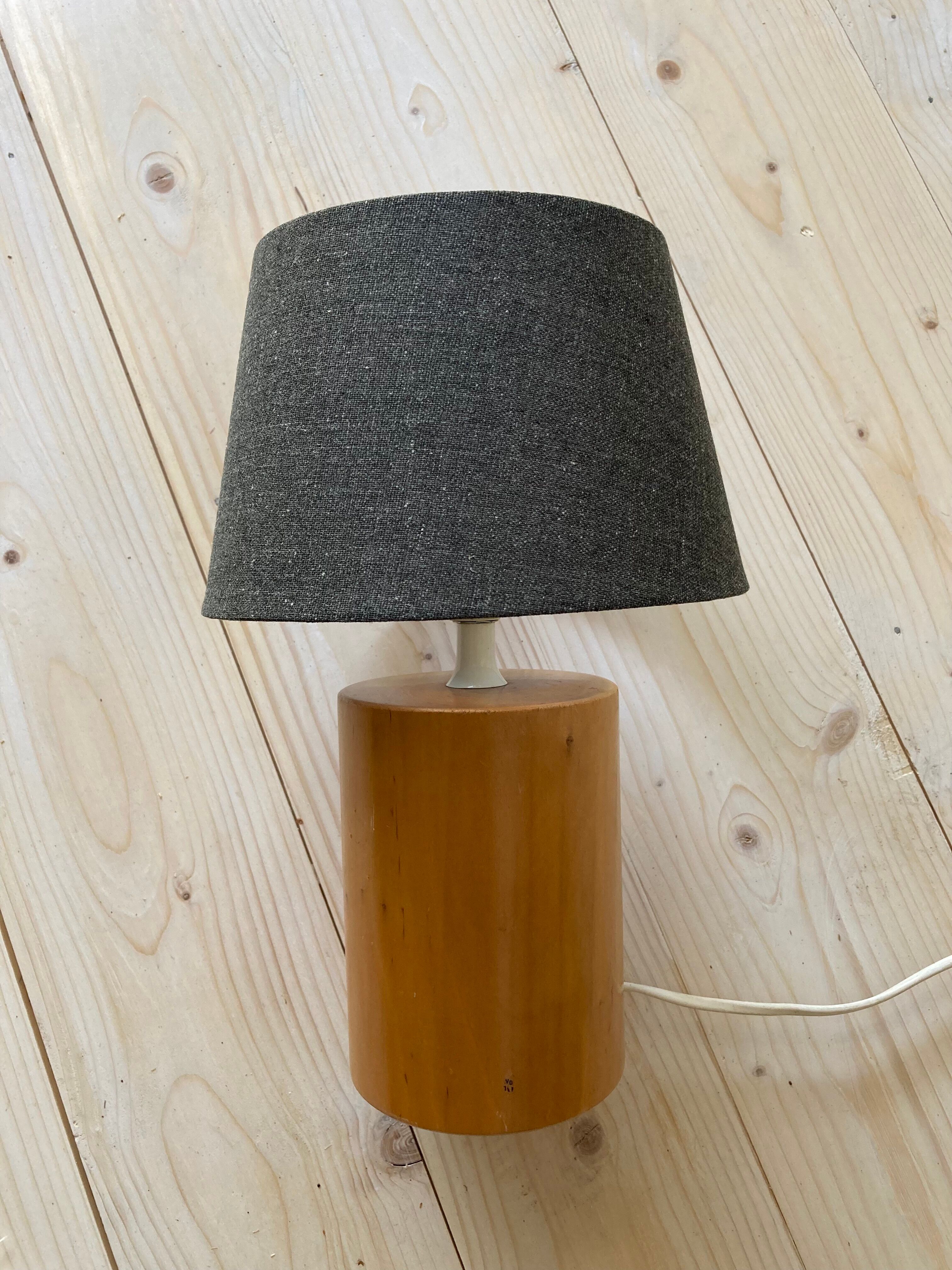 Lampe vintage en bois