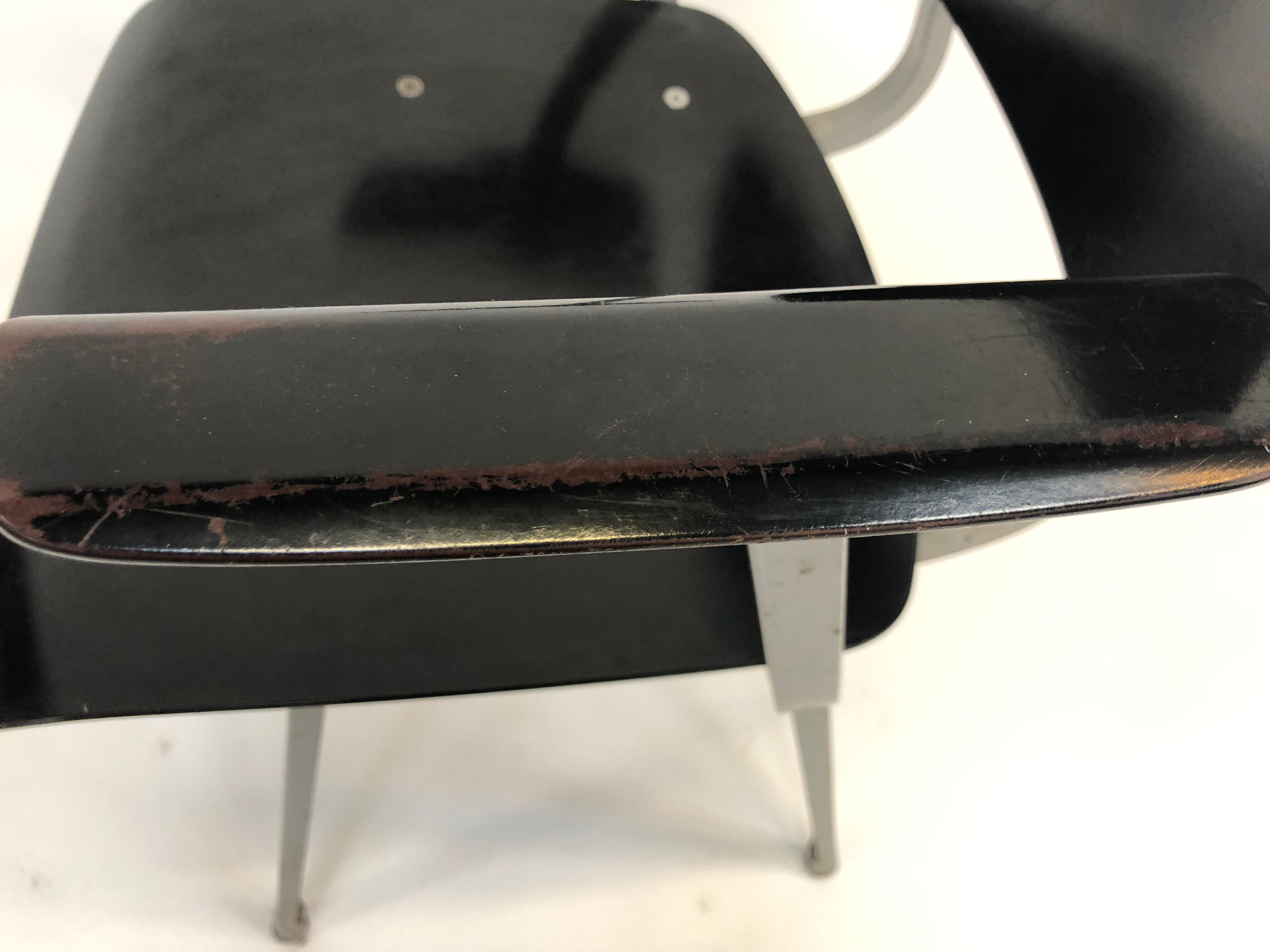 Set of 4 Revolt chairs by Friso Kramer