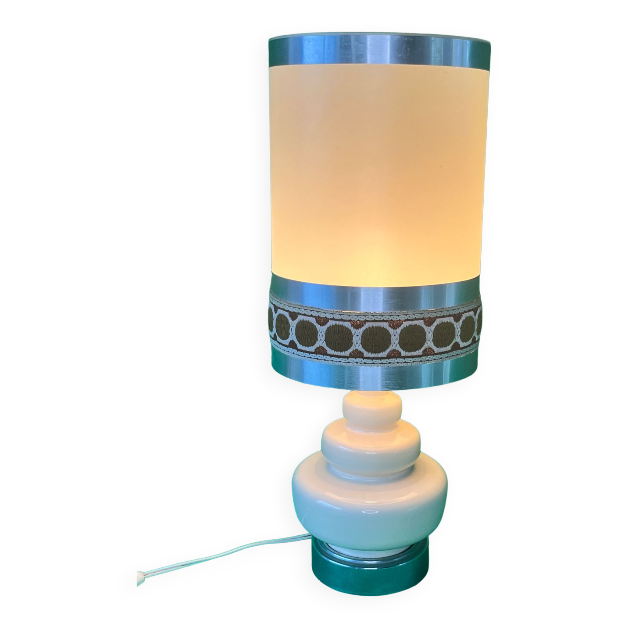 Table lamp