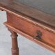 Bureau de change italien antique avec rangement caché