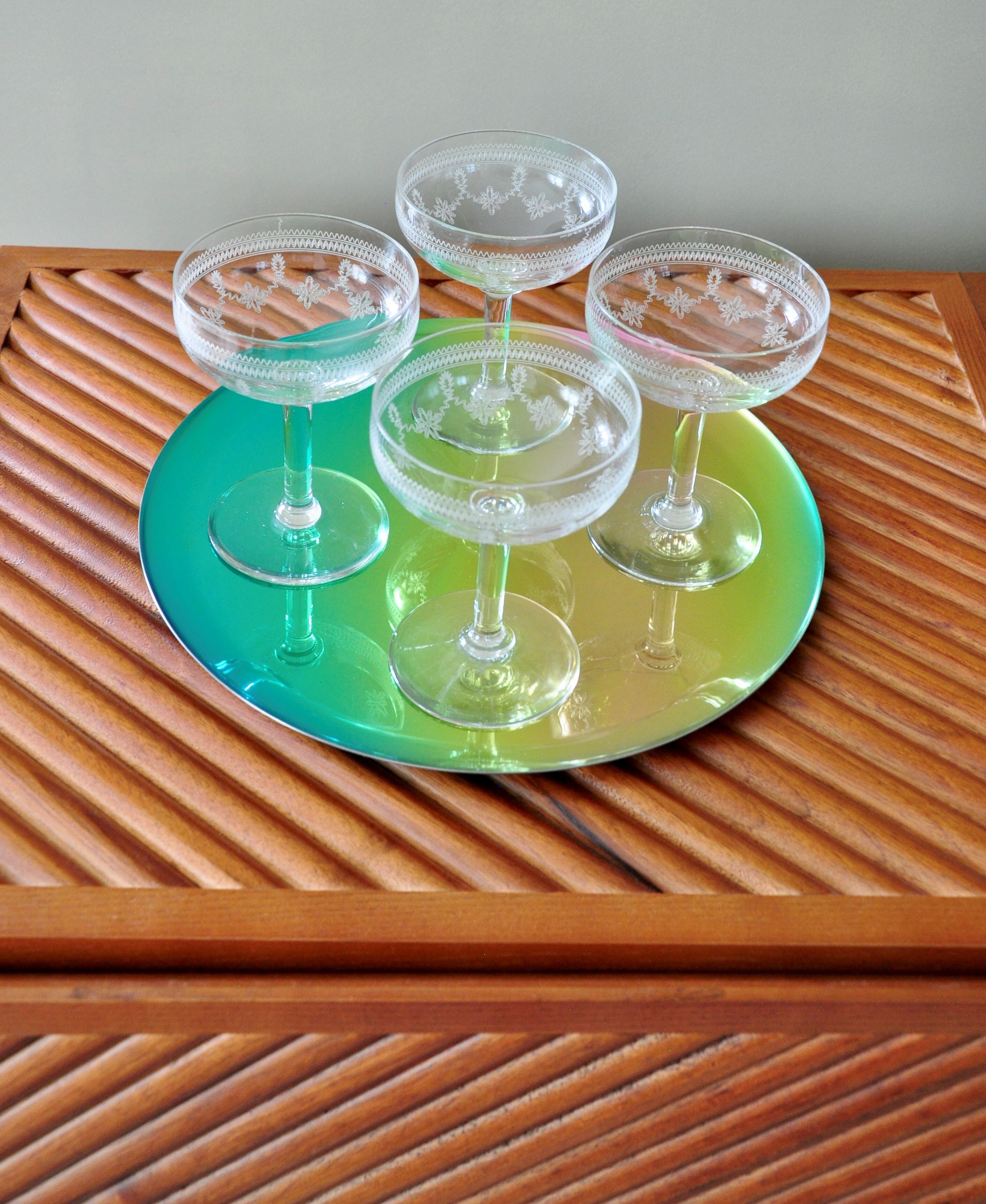 6 engraved crystal champagne cups