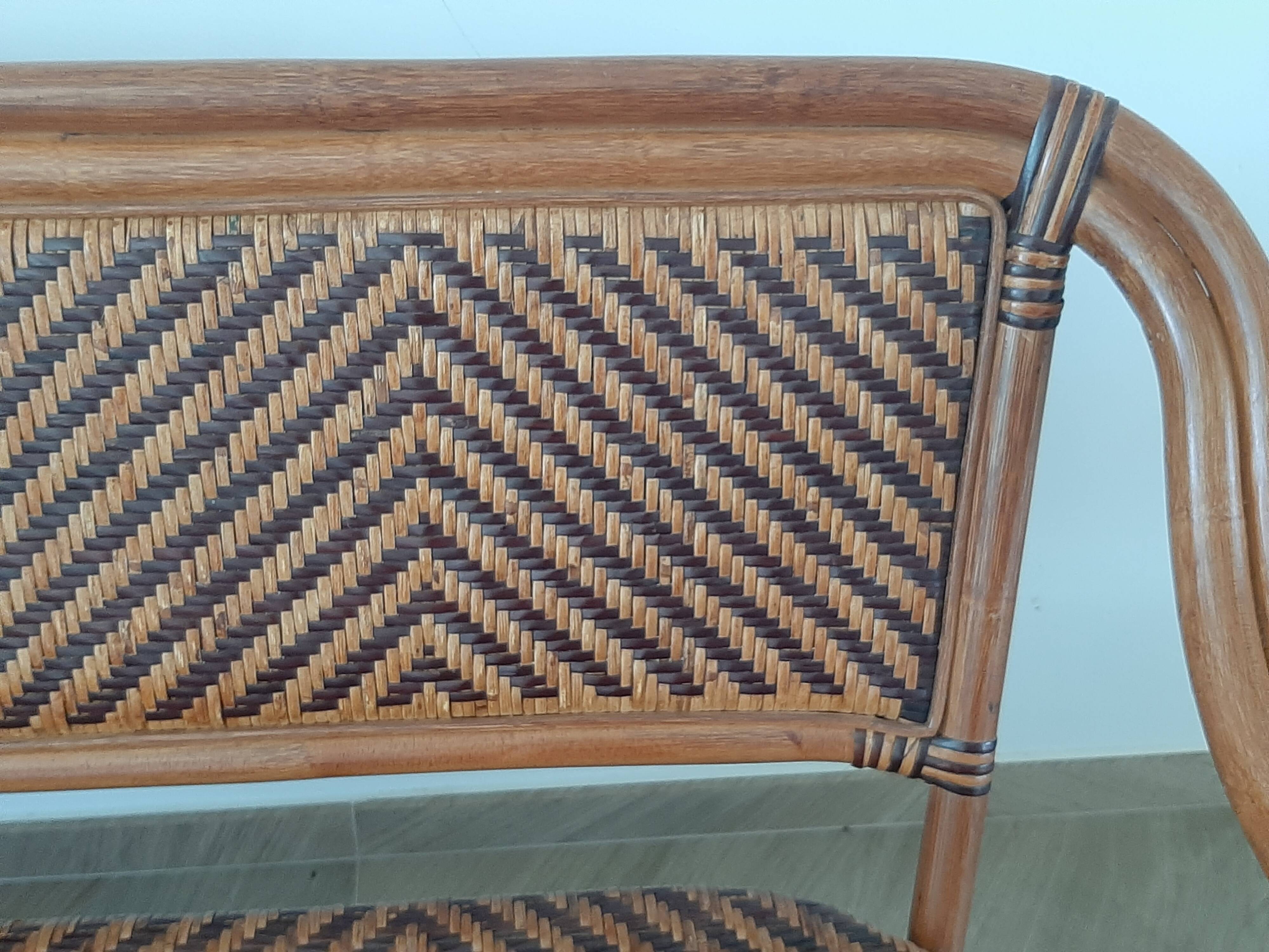 Vintage -Braided rattan sofa - chevron pattern