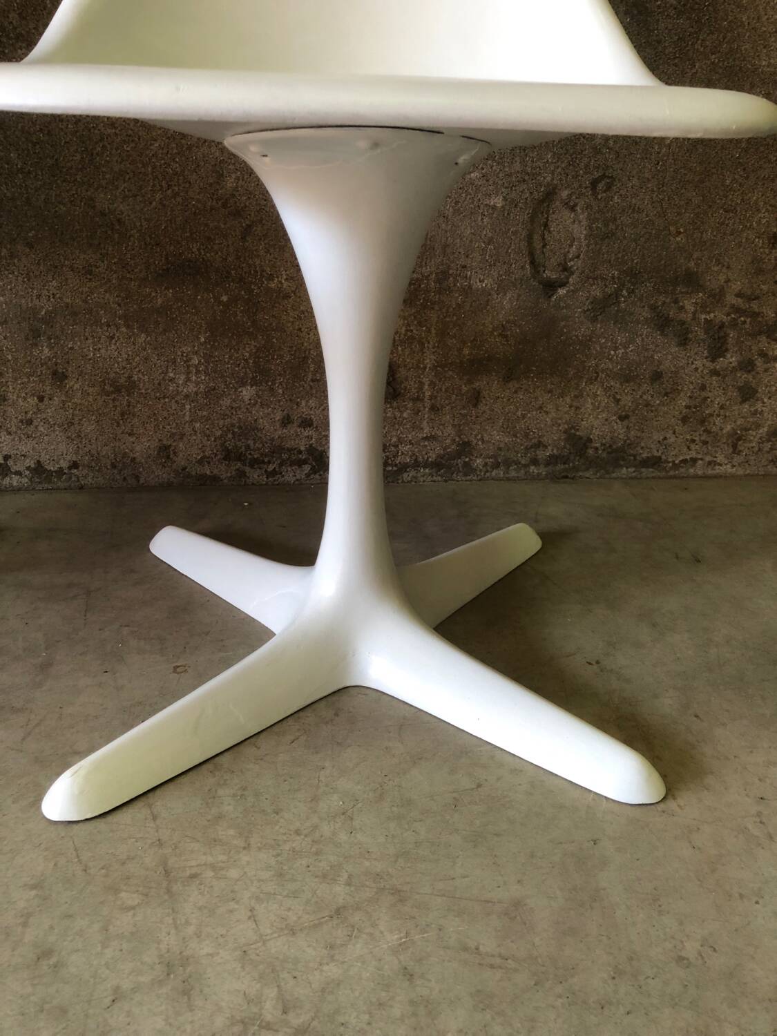 Vintage Arkana Table and Chair by Maurice Burke
