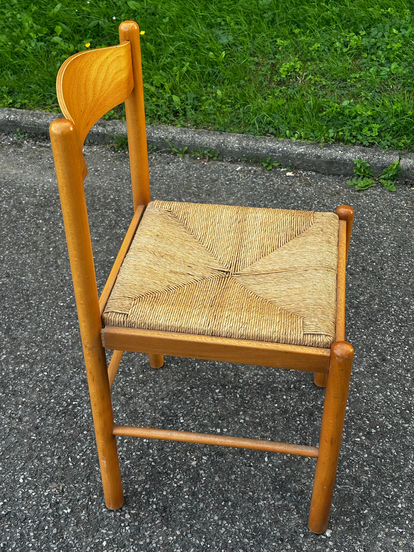 Paire de chaises en bois et paille – années 50-60