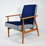 Fauteuil d’origine « Fox » restauré design H.Lis années 1970, pied de poule bleu