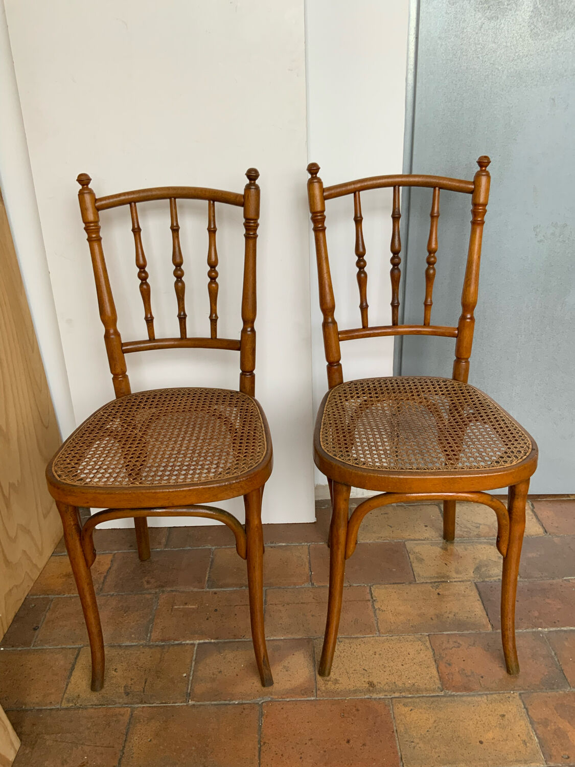 Pair of chairs bistrot