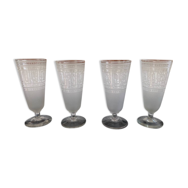 Lot de 4 verres à pied gravés de style Art Déco
