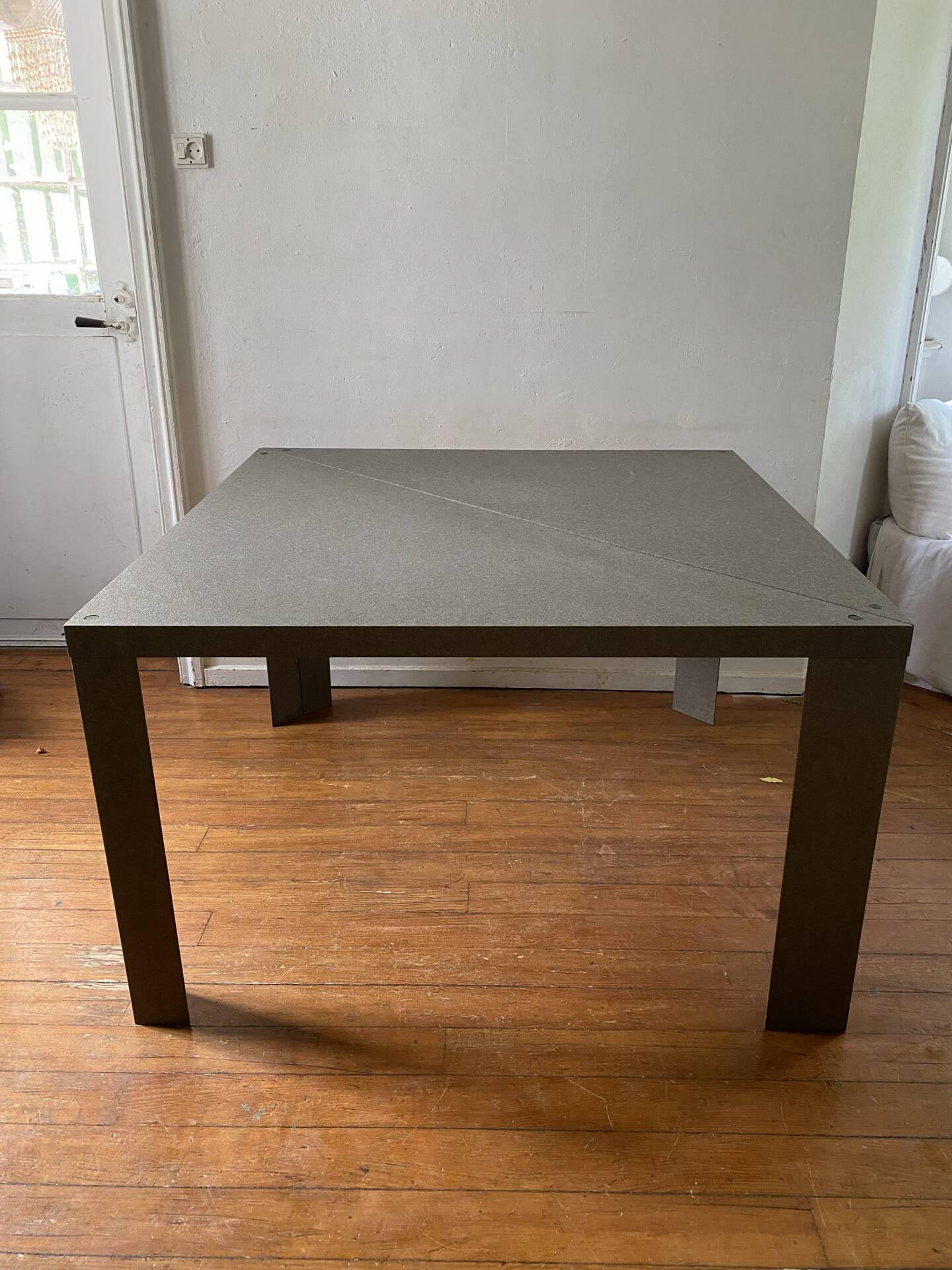 Deux tables Cassina Tangram par Massimo Morozzi vintage design Italie