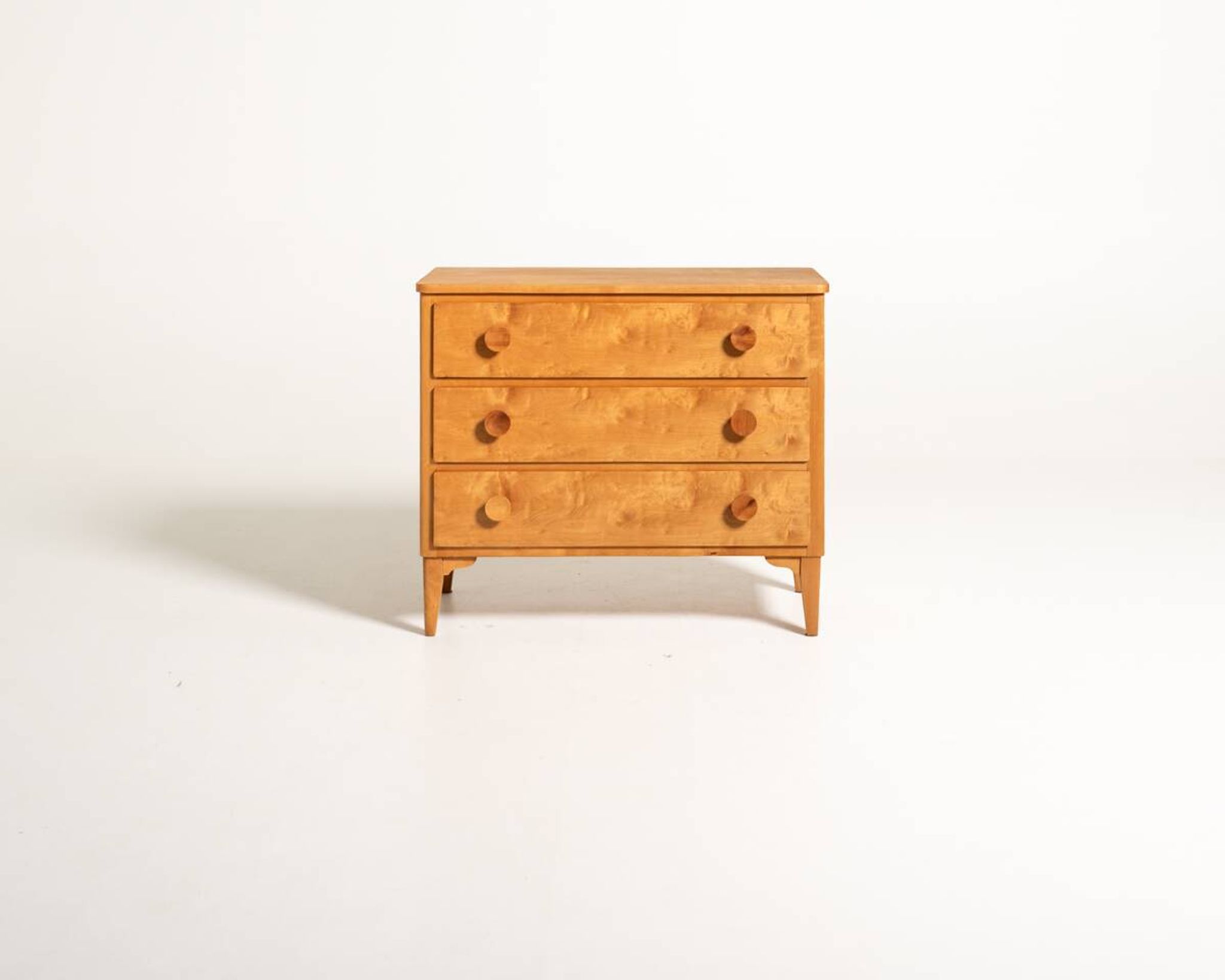 Commode en bouleau suédois, années 1940/50.