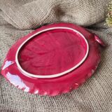 Plat en barbotine feuille rouge bordeaux