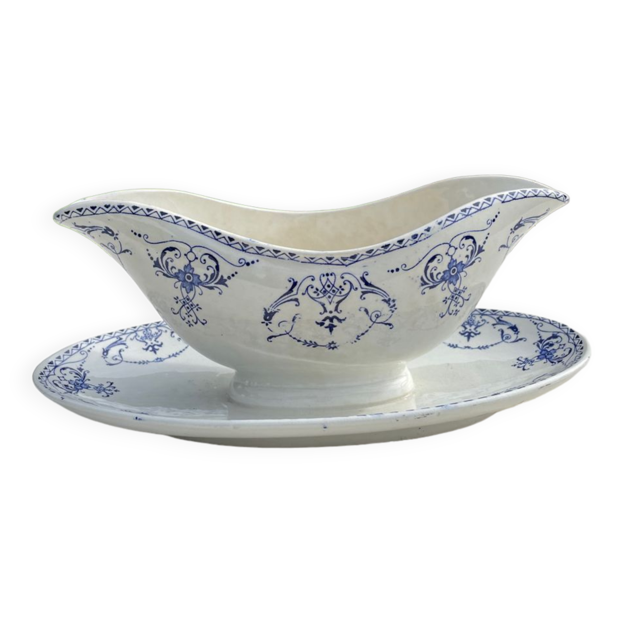 Saucière terre de fer modèle Moustiers par K&G Luneville