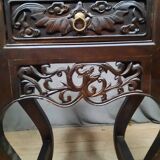 Far eastern console