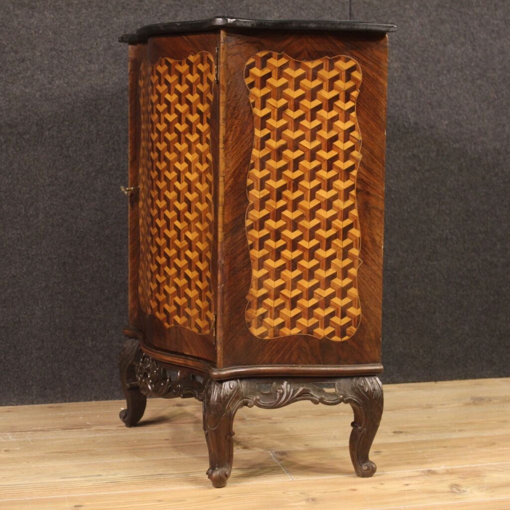 Buffet marqueté français du 20ème siècle