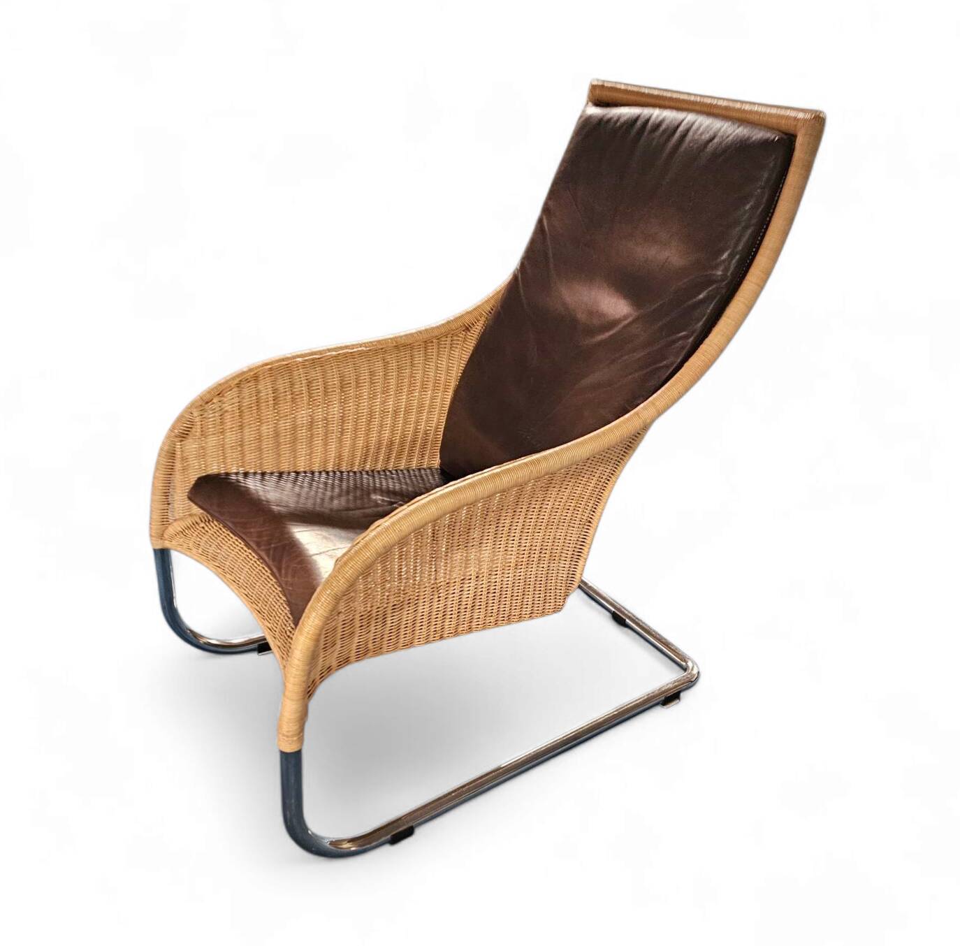 2 x Weighty rattan lounge chair / brown leather 1990s  Very good condition