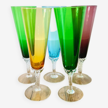 Set of 5 colorful champagne flutes