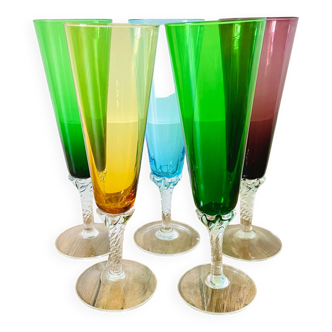 Set of 5 colorful champagne flutes