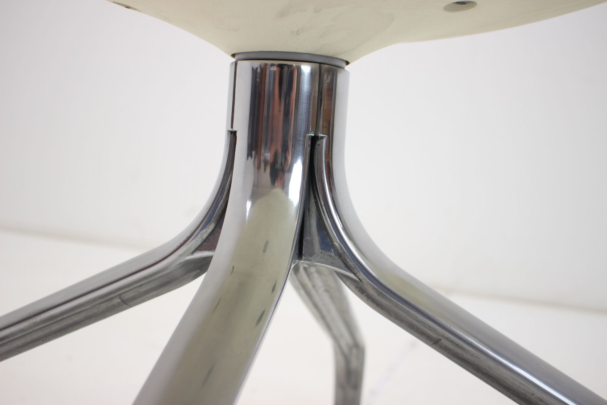 Chaise pivotante par Chris Martin pour Ikea années 2000