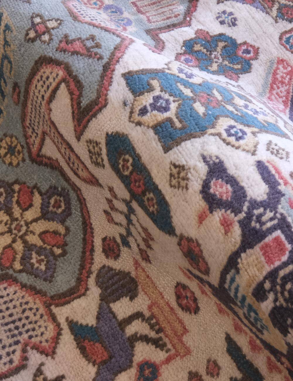 Vintage Persian rug - 197 x 140 cm