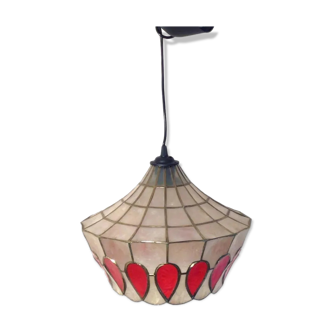 Red mother-of-pearl suspension