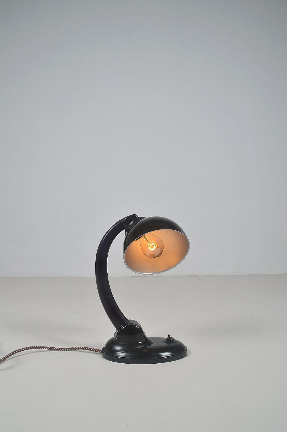 Bakelite lamp '11126' designed by Eric Kirkman Cole, 1930s
