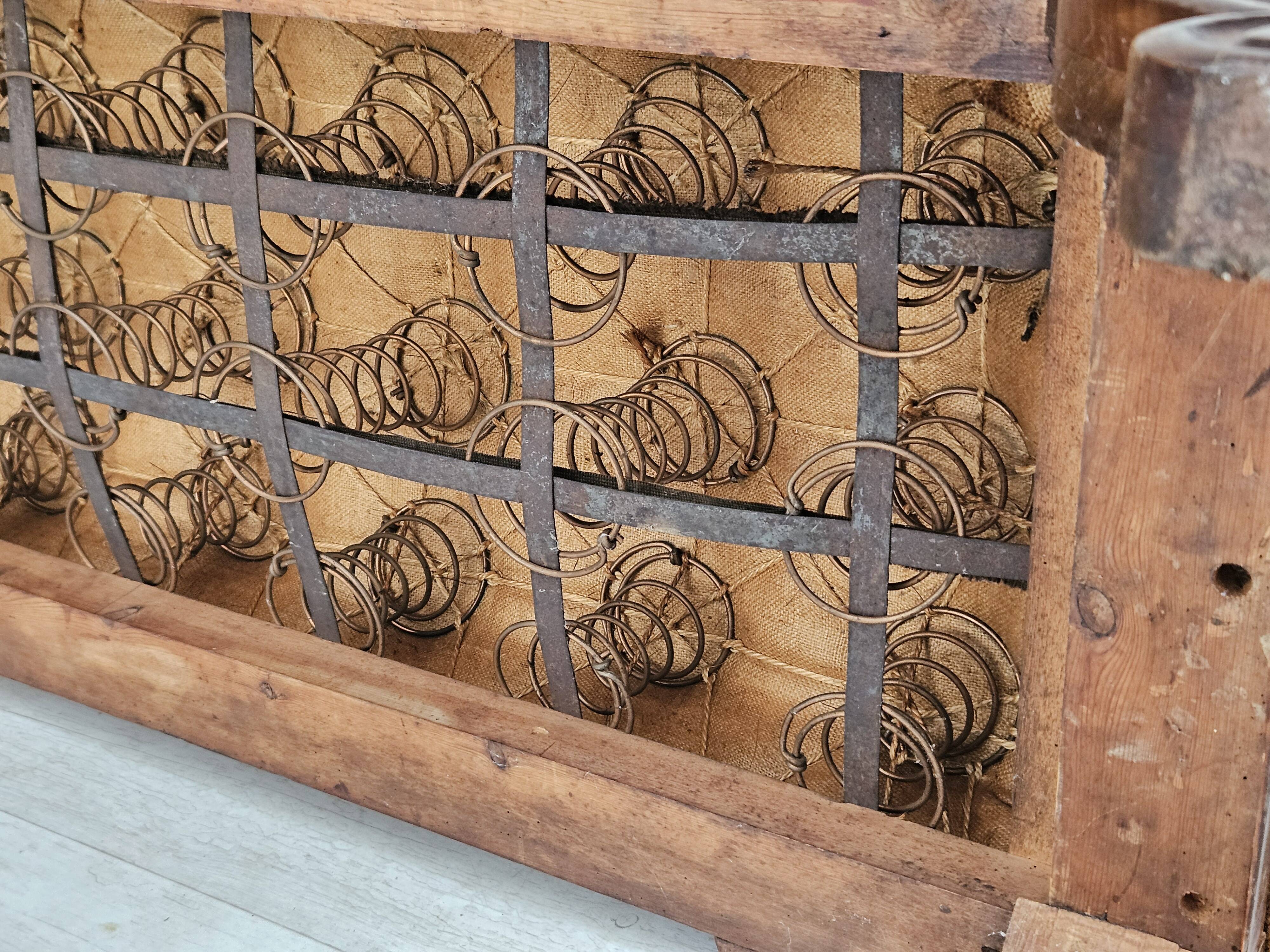 Années 1930, canapé danois 2 places, bois de frêne, état d'origine.