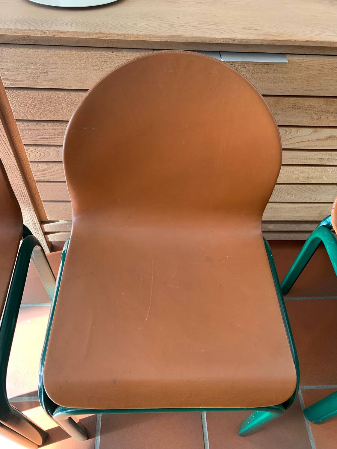 4 chairs model Orsay Gae Aulenti 1975