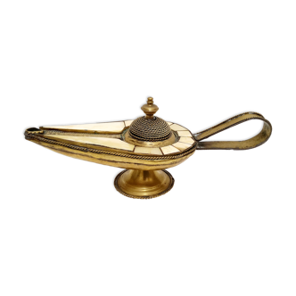 Oil lamp or Aladdinian-style incense burner