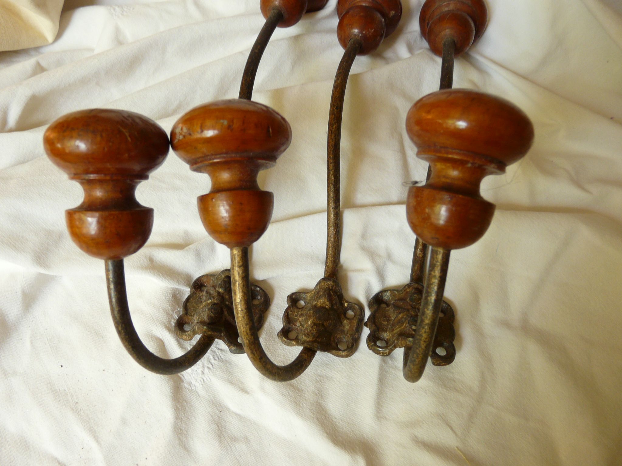 Lot of 3 patères