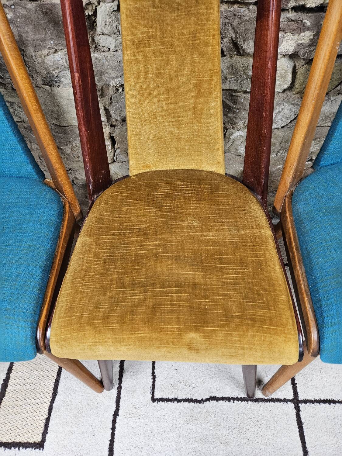Set of 5 vintage spindle foot bistro chairs 1960"