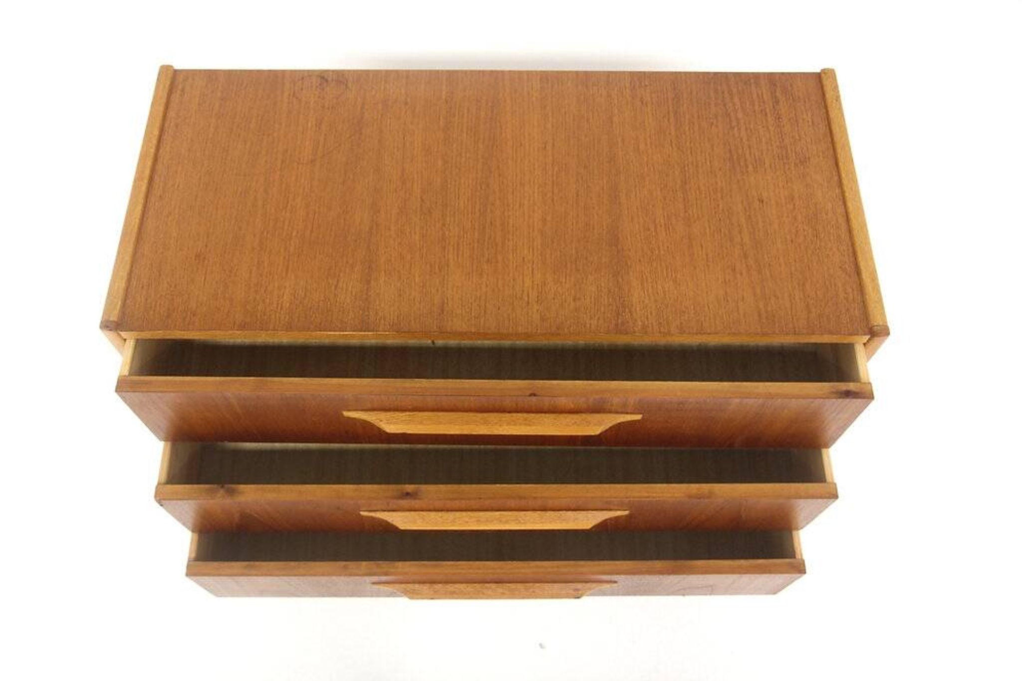 Commode scandinave en teck et en chêne, Suède, 1960