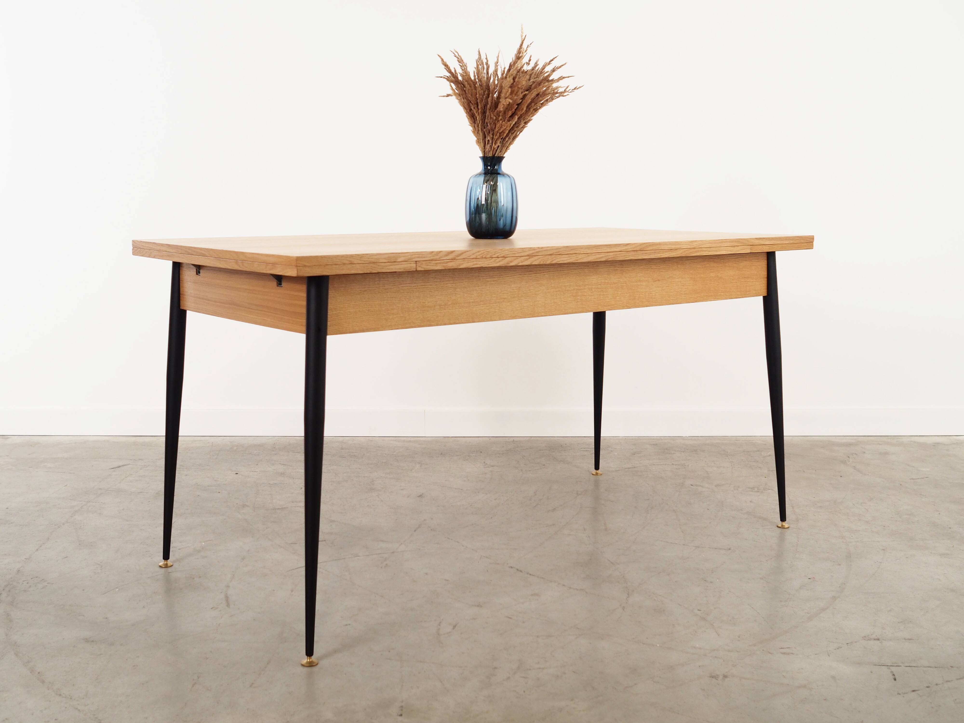 Oak folding table, Italian design, 1980s, manufacture: Italy