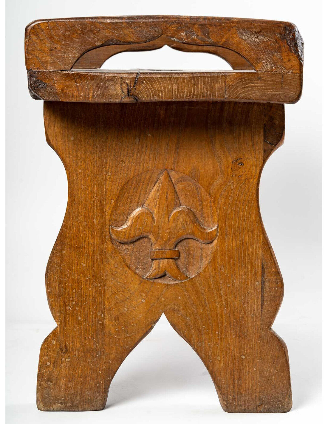 Tabouret en bois sculpté, chêne, 1950-1960