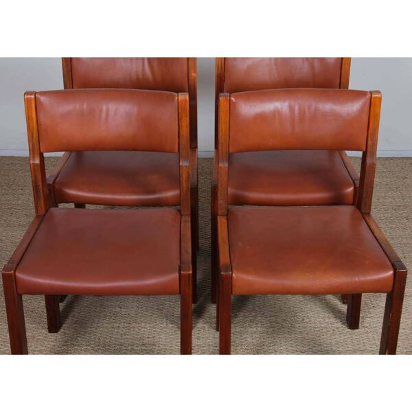 Suite de 4 chaises en orme massif éditées par Self, 1970