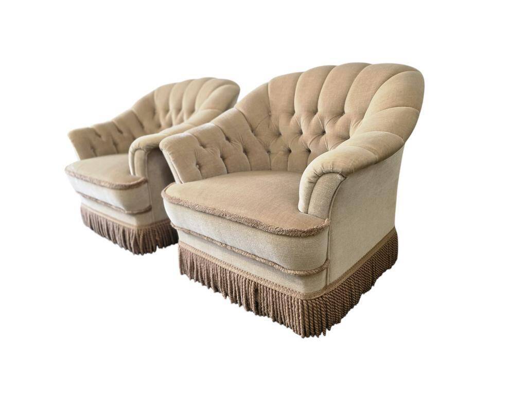 Set of 2 vintage ecru armchairs with fringes.
