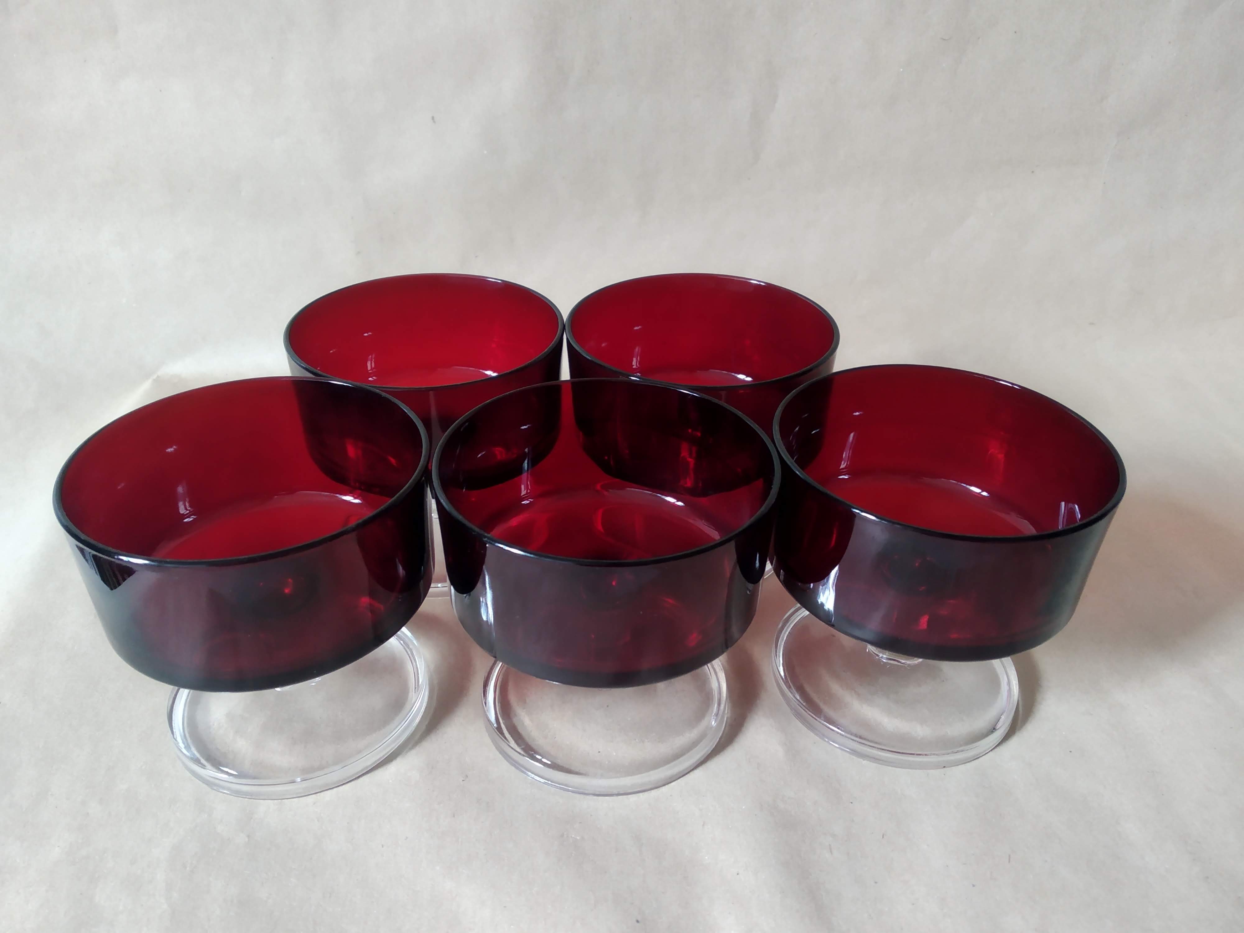 Vintage ruby red Luminarc cups 70'