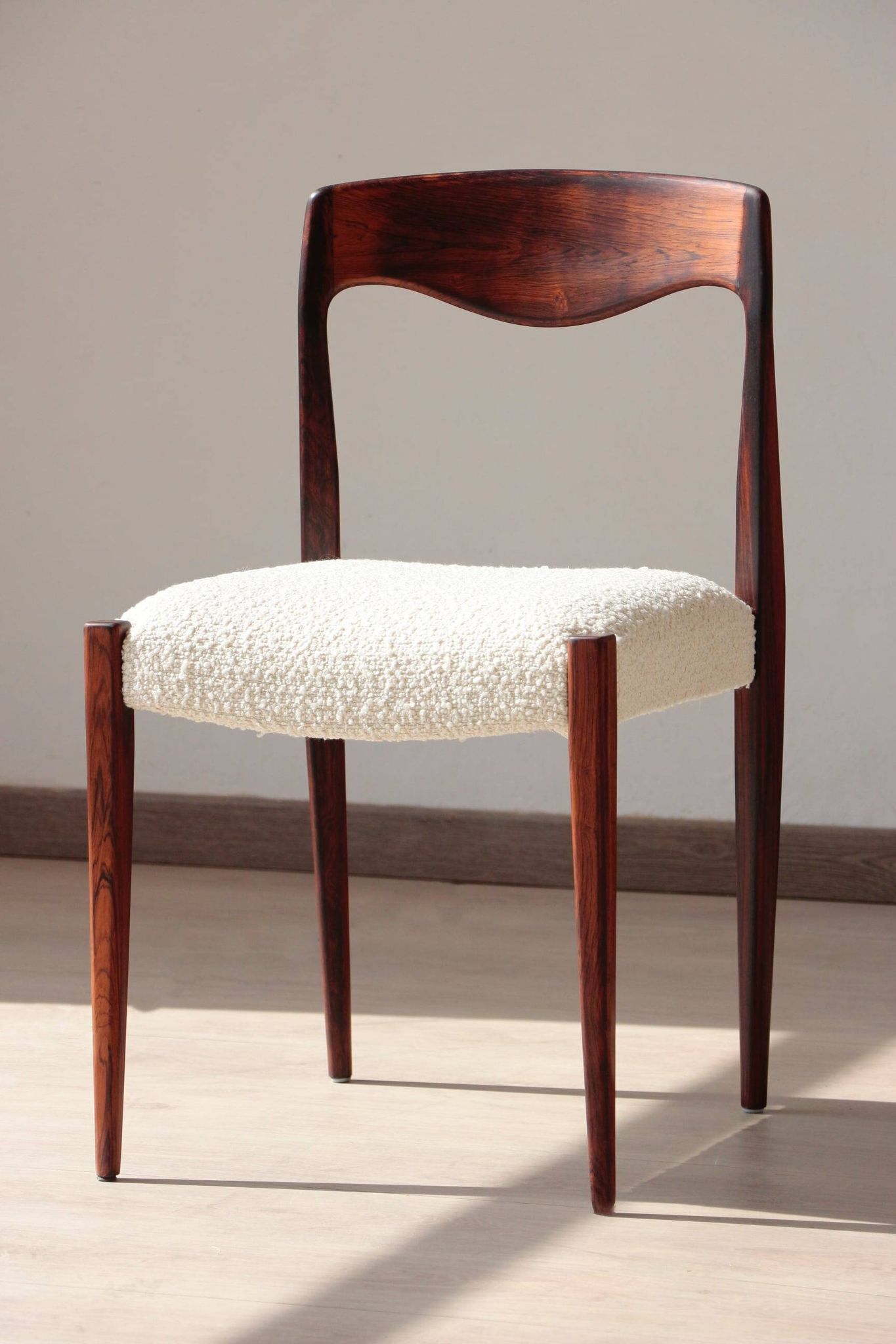 Set of 4 Scandinavian rosewood chairs – Otto Møller style | Vintage
