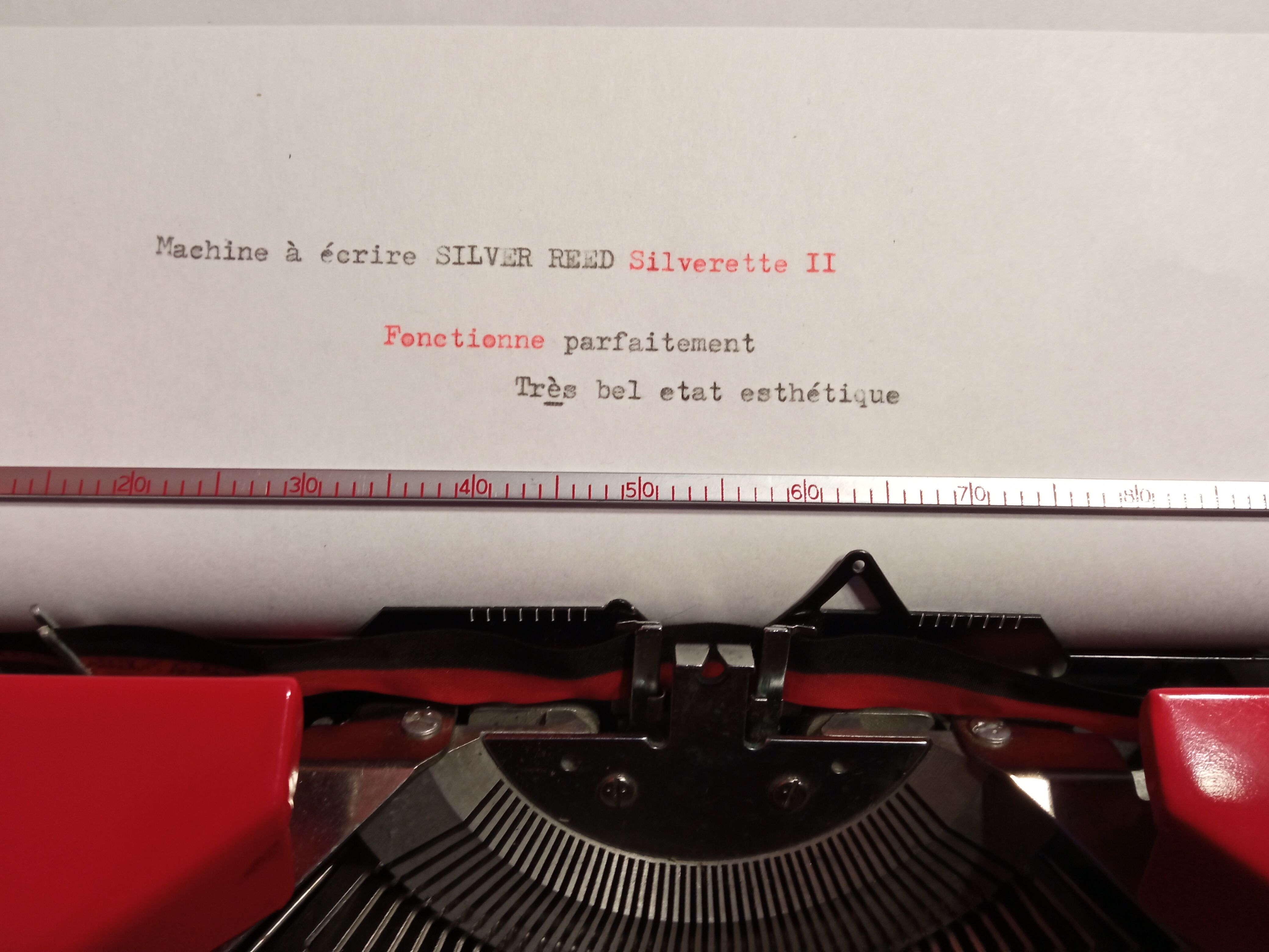 Machine à écrire Silver Reed - Silverette II Rouge (rare)