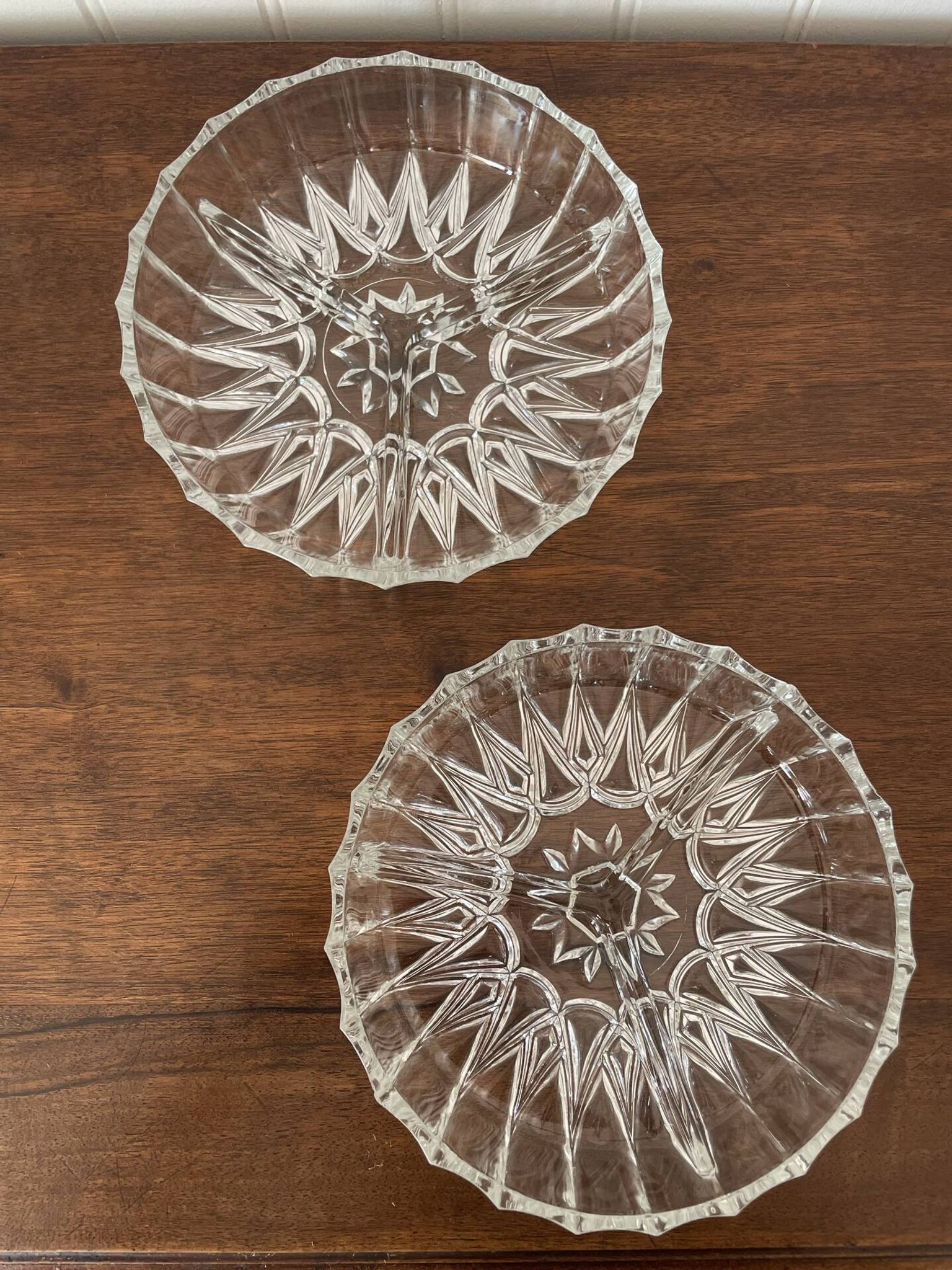Lot de 2 coupelles anciennes en verre