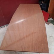 Table extensible scandinave dessus formica pied bois