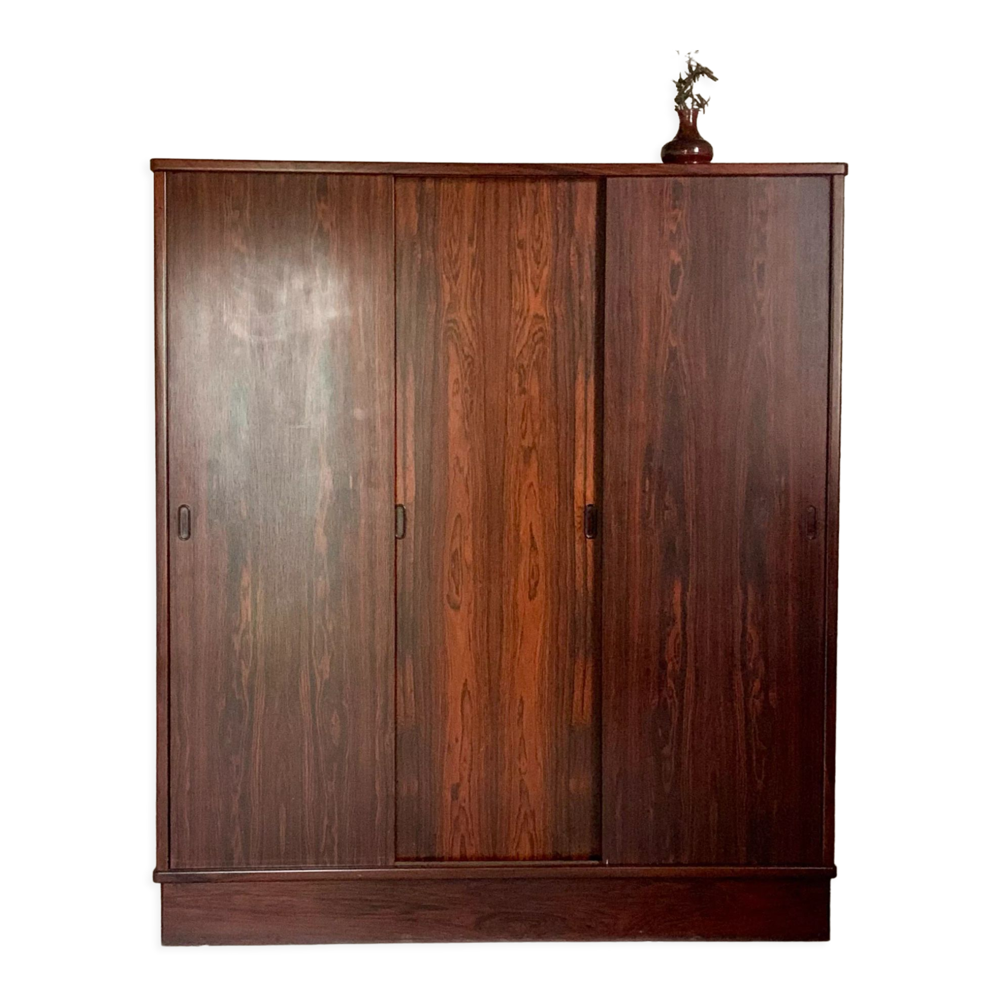 Vintage scandinavian wardrobe wardrobe rosewood sliding doors from tagus falsig