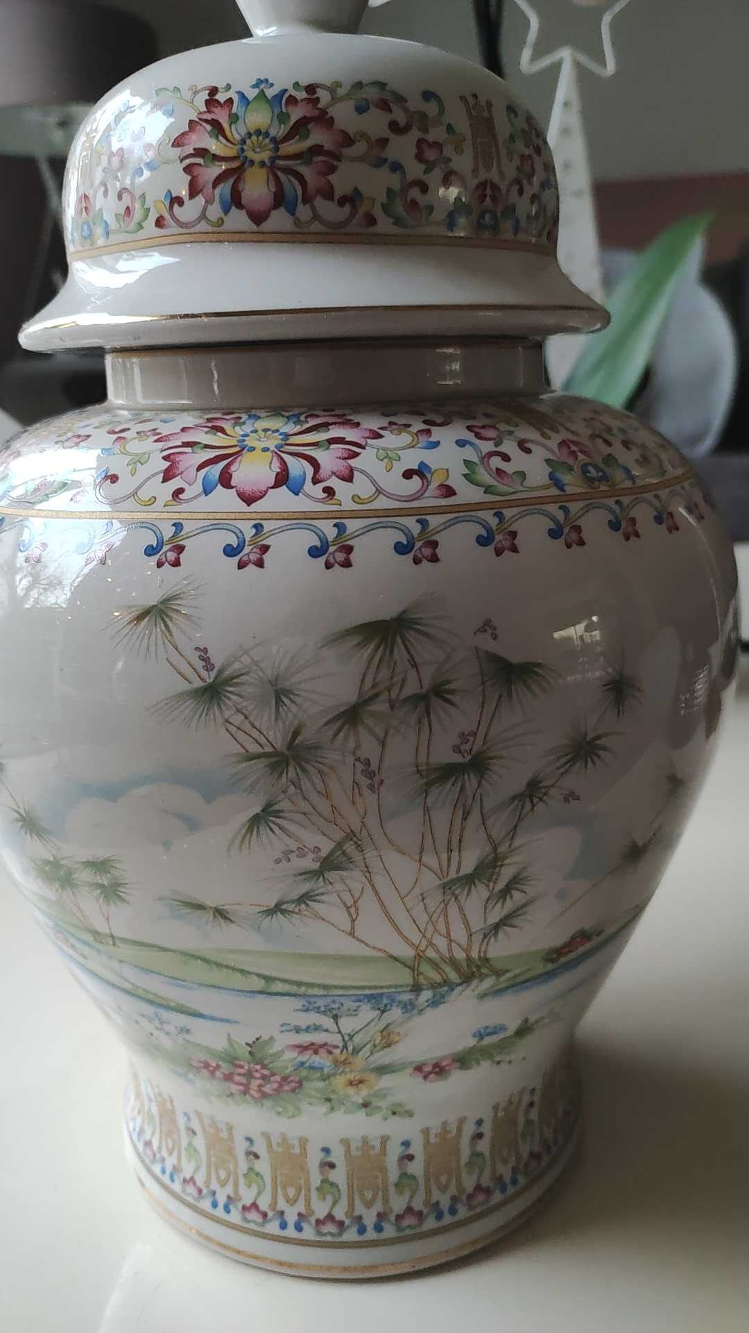 Vase with handcrafted Asian style porcelain lid