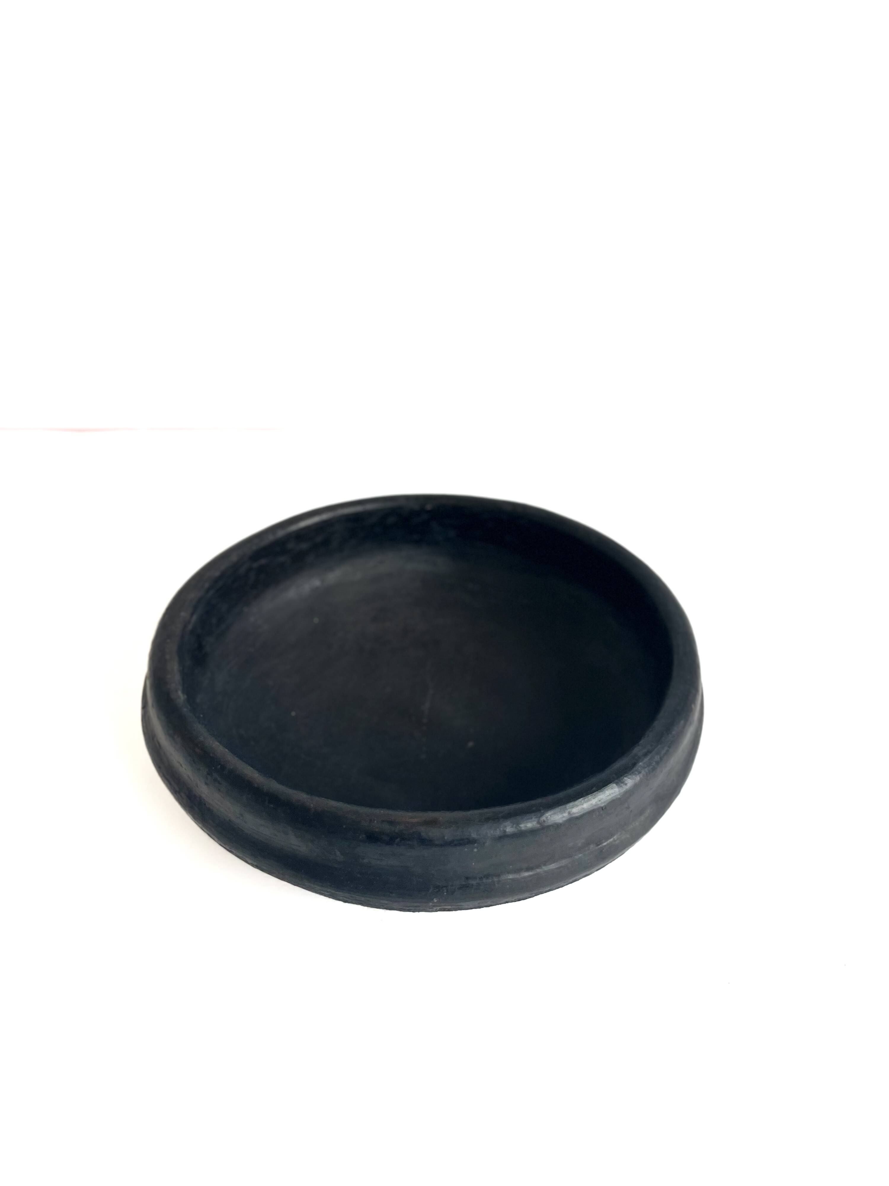 Abron "Kânâh" smoked terracotta dish | Ø 23cm diameter | African bowl